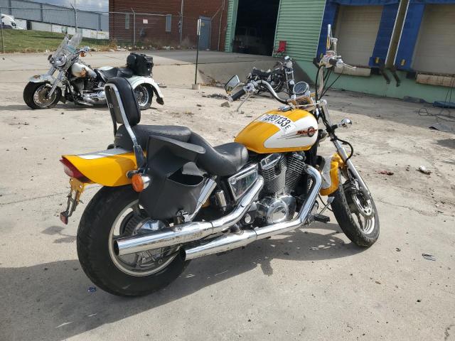 1HFSC180XWA201620 - 1998 HONDA VT1100 C YELLOW photo 4