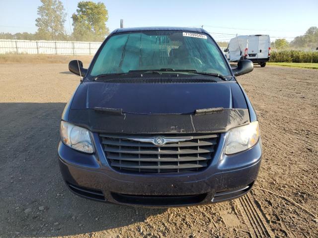 1A4GP45RX6B574427 - 2006 CHRYSLER TOWN & COU 蓝色 照片 5