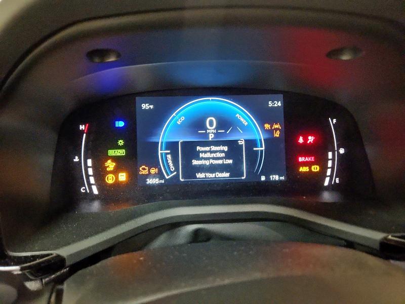 4T1DAACKXSU154093 - 2025 TOYOTA CAMRY XSE WHITE photo 9