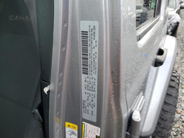 1C4HJXEG1JW196107 - 2018 JEEP WRANGLER U SAHARA SILVER photo 13