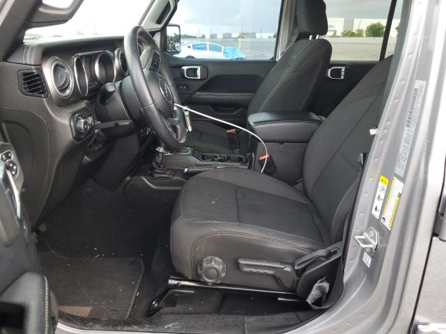 1C4HJXEG1JW196107 - 2018 JEEP WRANGLER U SAHARA SILVER photo 7