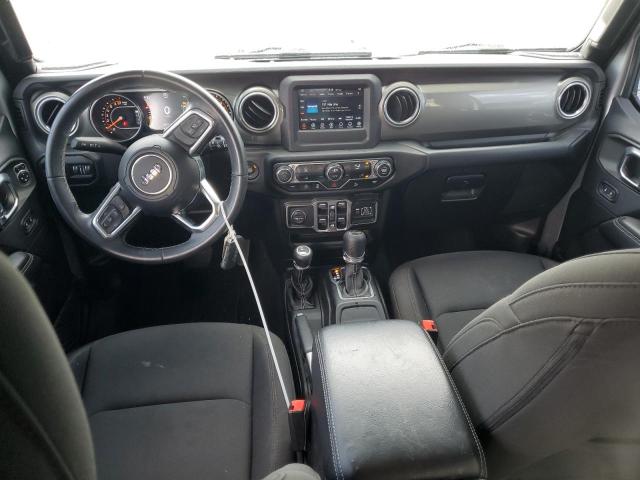 1C4HJXEG1JW196107 - 2018 JEEP WRANGLER U SAHARA SILVER photo 8