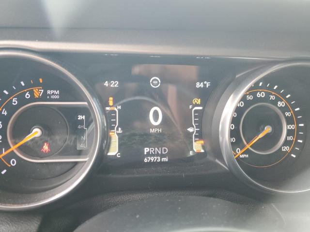 1C4HJXEG1JW196107 - 2018 JEEP WRANGLER U SAHARA SILVER photo 9