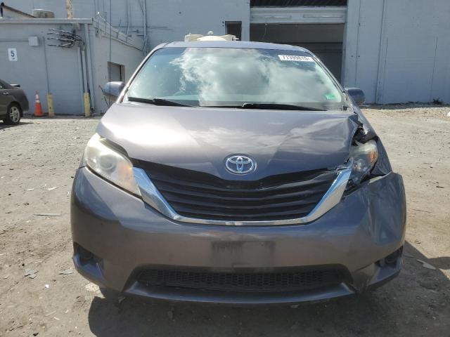 5TDKK3DC1CS219527 - 2012 TOYOTA SIENNA LE GRAY photo 5