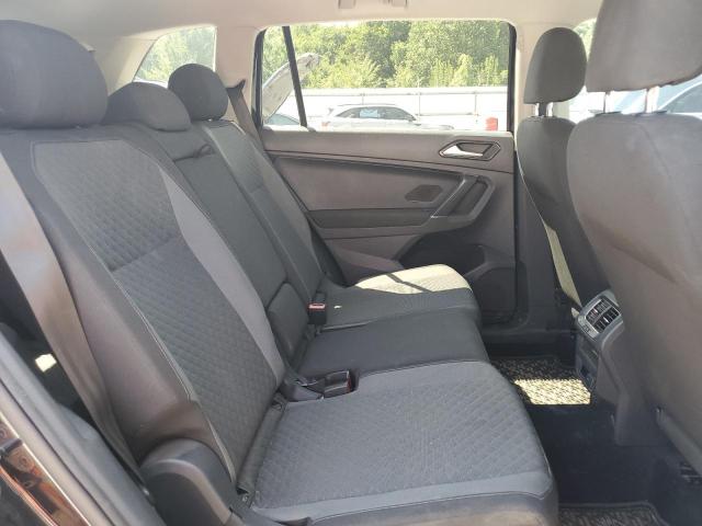 3VV1B7AX9JM015504 - 2018 VOLKSWAGEN TIGUAN S BLACK photo 11