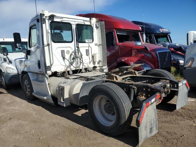 3AKBGADV9FSGU9416 - 2015 FREIGHTLINER CASCADIA WHITE photo 3