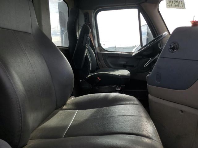 3AKBGADV0FSGU9420 - 2015 FREIGHTLINER CASCADIA 1 白色 照片 6