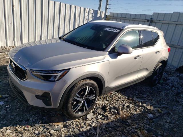 YV4L12UV4P2941247 - 2023 VOLVO XC40 CORE SILVER photo 1