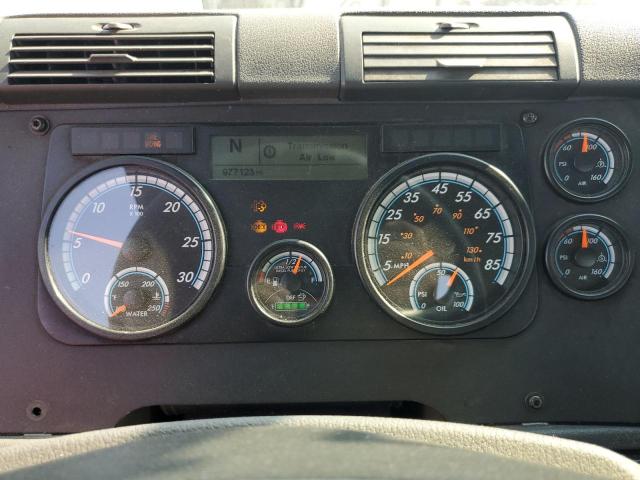 3AKBGADV7GSHB2381 - 2016 FREIGHTLINER CASCADIA 1 Սպիտակ լուսանկար 8