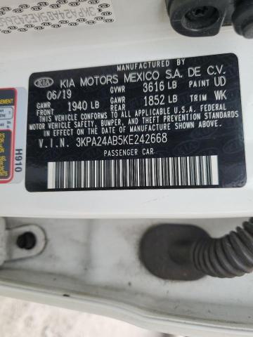 3KPA24AB5KE242668 - 2019 KIA RIO S WHITE photo 13