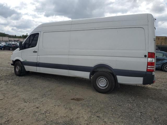 WD3PE8CB4C5683107 - 2012 MERCEDES-BENZ SPRINTER 2500 WHITE photo 2