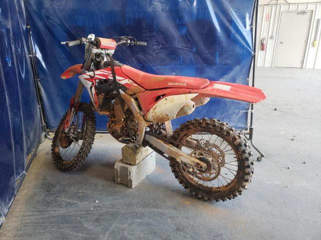 JH2PE0731KK201744 - 2019 HONDA CRF450 R RED photo 3