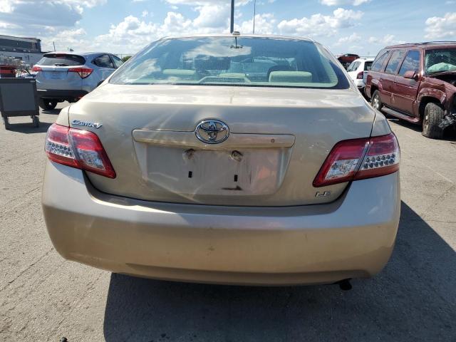 4T1BF3EK8BU637339 - 2011 TOYOTA CAMRY BASE 金色 照片 6