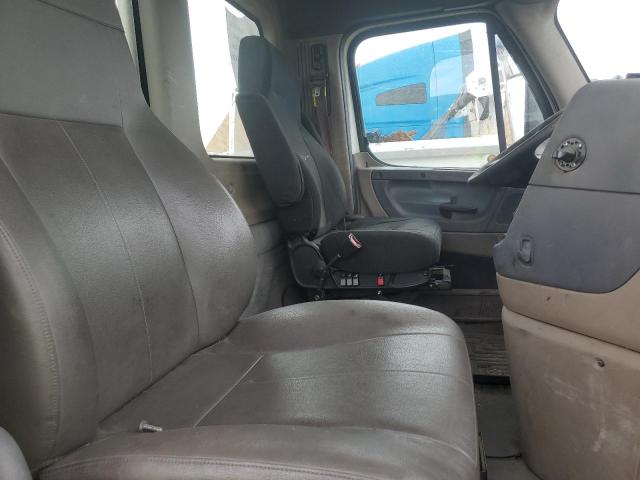 3AKBGADV5GSHB2380 - 2016 FREIGHTLINER CASCADIA 1 白色 照片 6