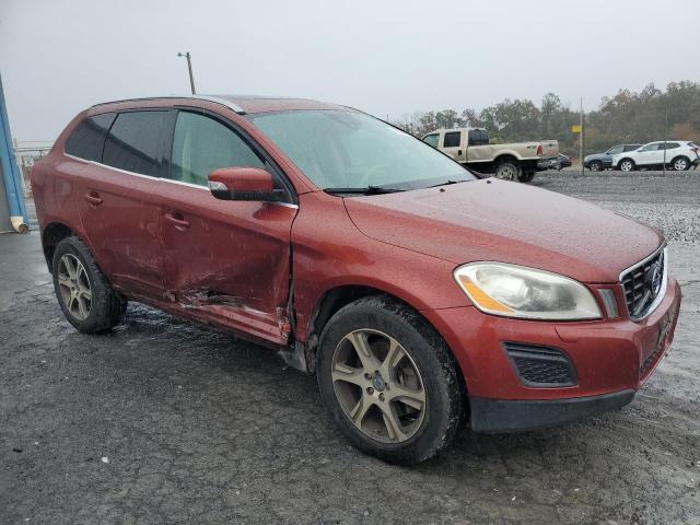 YV4902DZ3D2421357 - 2013 VOLVO XC60 T6 BURGUNDY photo 4