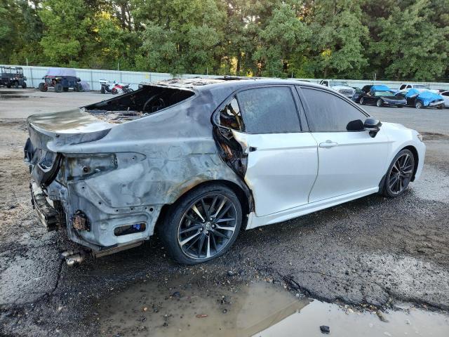 4T1B61HK2KU256621 - 2019 TOYOTA CAMRY XSE أبيض صورة 3