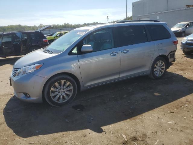 2015 TOYOTA SIENNA XLE, 