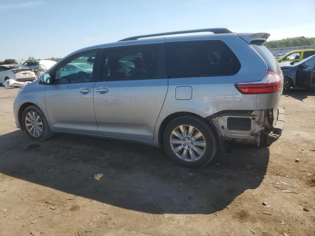 5TDDK3DC4FS109066 - 2015 TOYOTA SIENNA XLE 银色 照片 2