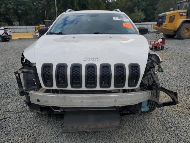 1C4PJMCB1JD564198 - 2018 JEEP CHEROKEE LATITUDE WHITE photo 5