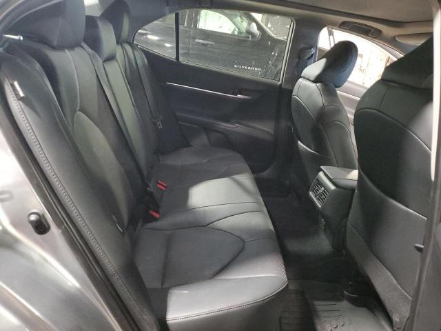 4T1F11AK7PU821432 - 2023 TOYOTA CAMRY XLE فضي صورة 20