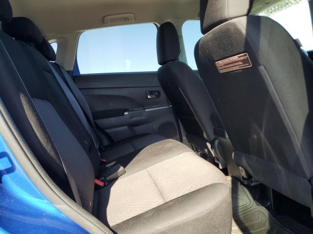 JA4AP3AUXJU023826 - 2018 MITSUBISHI OUTLANDER ES Mavi foto 11