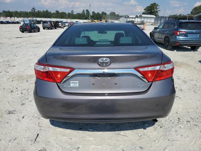 4T4BF1FK5FR483137 - 2015 TOYOTA CAMRY LE GRAY photo 6