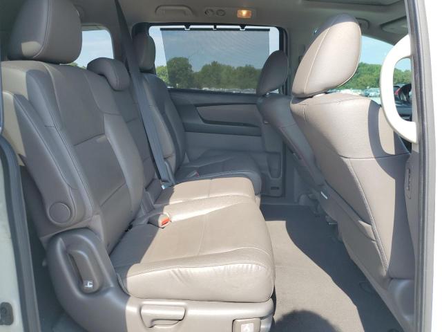 5FNRL5H61GB140090 - 2016 HONDA ODYSSEY EXL WHITE photo 11