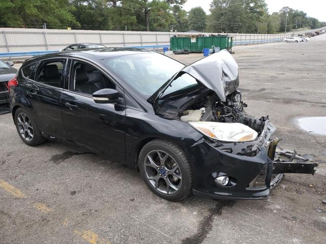 1FADP3K27DL379165 - 2013 FORD FOCUS SE BLACK photo 4