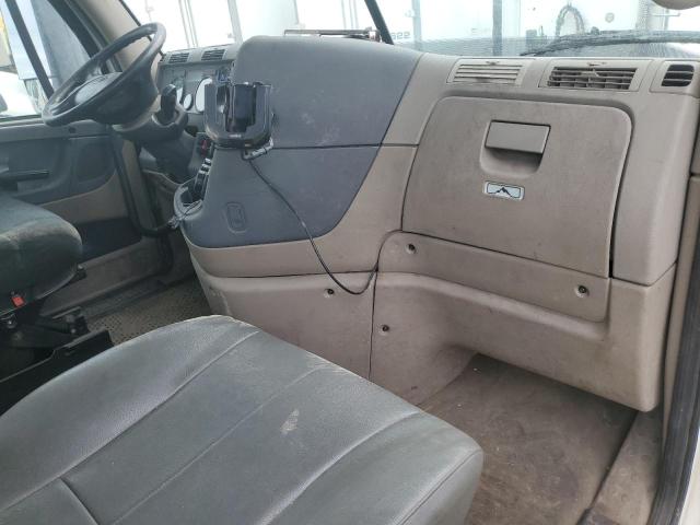 3AKBGADV5GSHB2539 - 2016 FREIGHTLINER CASCADIA 1 WHITE photo 5