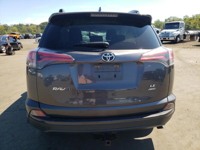 JTMBFREV4HJ140834 - 2017 TOYOTA RAV4 LE 灰色 照片 6