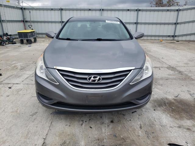 5NPEB4AC8CH448851 - 2012 HYUNDAI SONATA GLS GRAY photo 5