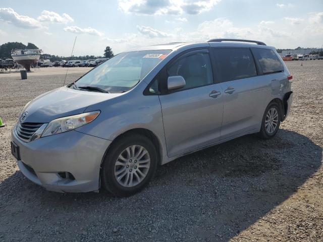 2012 TOYOTA SIENNA XLE, 