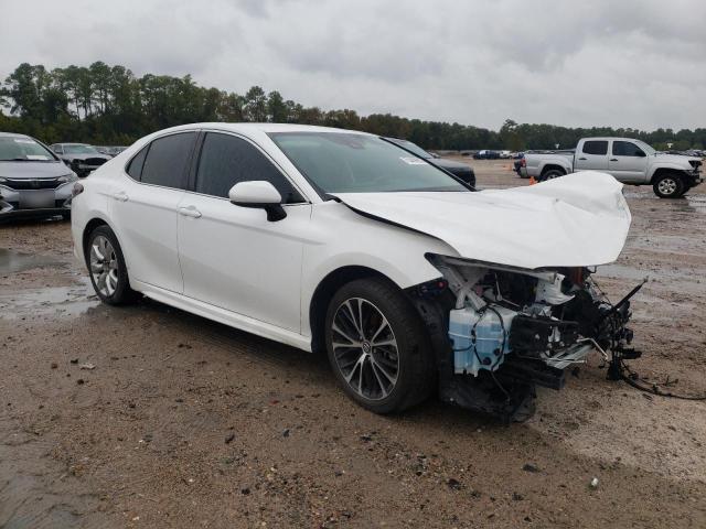 4T1G11AK9MU564418 - 2021 TOYOTA CAMRY SE WHITE photo 4