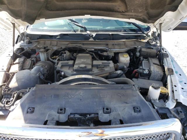 3C6UR5DL1JG358009 - 2018 RAM 2500 SLT თეთრი ფოტო 11