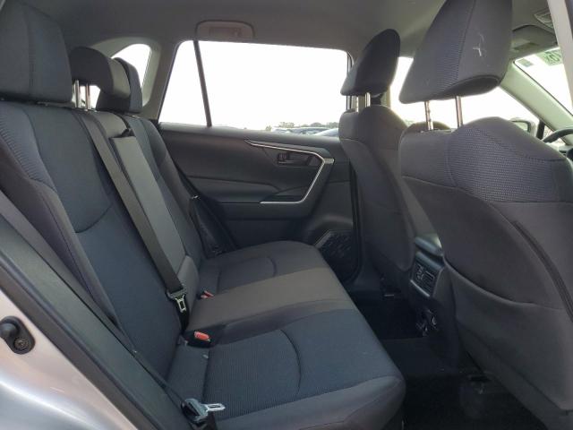 JTML6RFV2MD008294 - 2021 TOYOTA RAV4 LE 银色 照片 11
