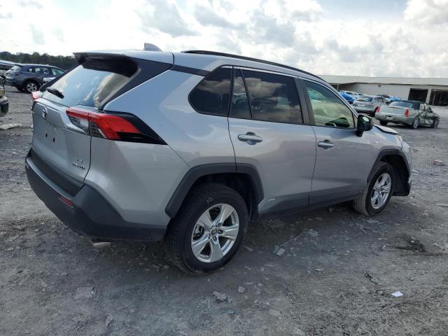 JTML6RFV2MD008294 - 2021 TOYOTA RAV4 LE 银色 照片 3