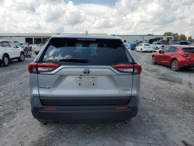 JTML6RFV2MD008294 - 2021 TOYOTA RAV4 LE 银色 照片 6