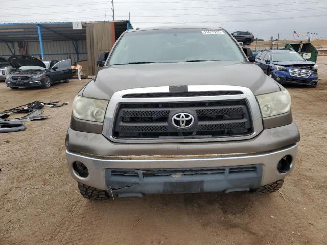 5TFUY5F16BX197788 - 2011 TOYOTA TUNDRA DOUBLE CAB SR5 GRAY photo 5