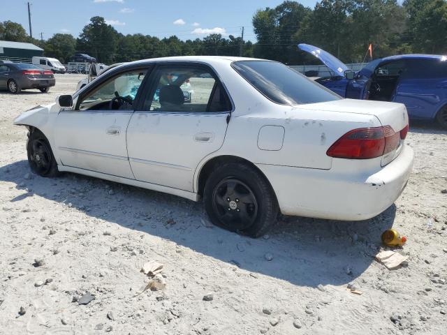 1HGCG5659XA009326 - 1999 HONDA ACCORD EX WHITE photo 2