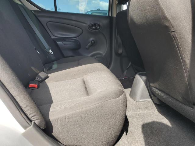 3N1CN7AP0KL829128 - 2019 NISSAN VERSA S Արծաթագույն լուսանկար 10