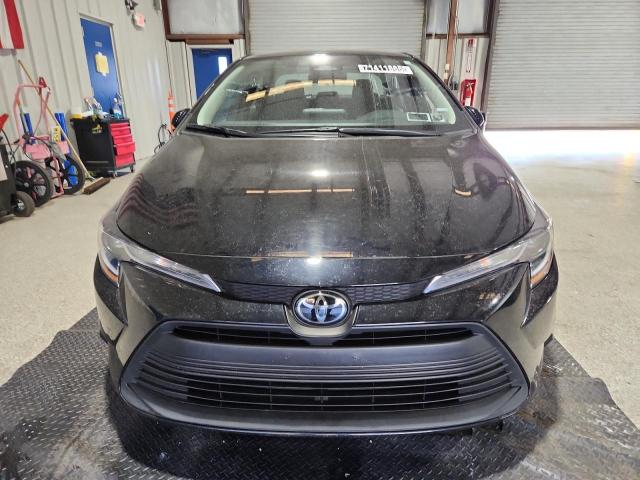 5YFB4MDE9PP043925 - 2023 TOYOTA COROLLA LE Schwarz Foto 5