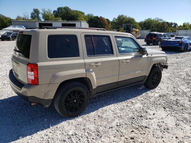 1C4NJPFA7GD794204 - 2016 JEEP PARTROIT LATITUDE BEIGE photo 3