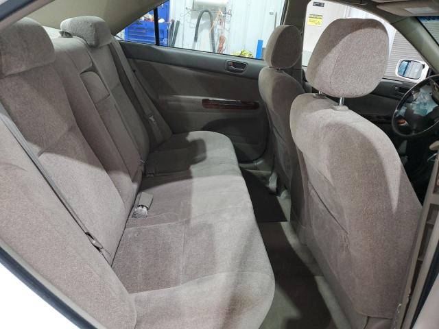 JTDBE32K740283545 - 2004 TOYOTA CAMRY LE WHITE photo 10