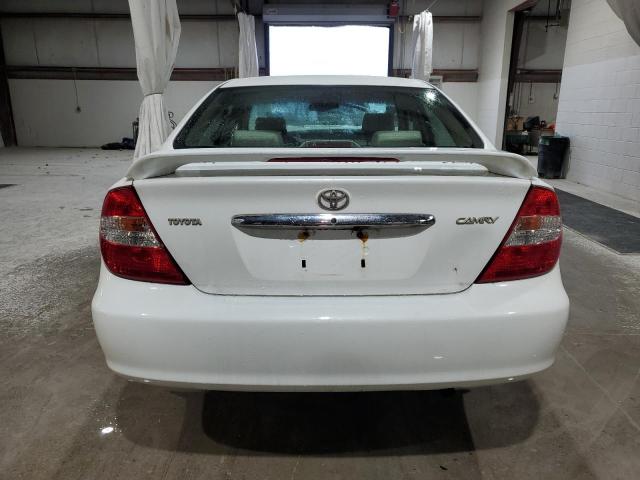 JTDBE32K740283545 - 2004 TOYOTA CAMRY LE WHITE photo 6