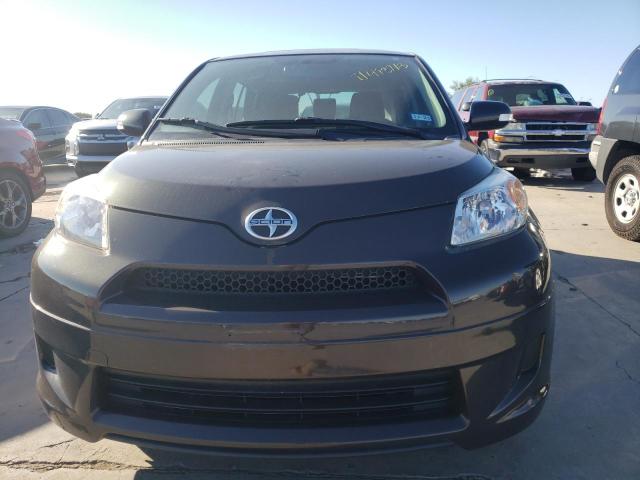 JTKKU4B40B1011137 - 2011 TOYOTA SCION XD BROWN photo 5