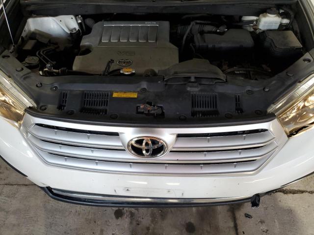 5TDBK3EH8DS214367 - 2013 TOYOTA HIGHLANDER BASE Белый фото 12