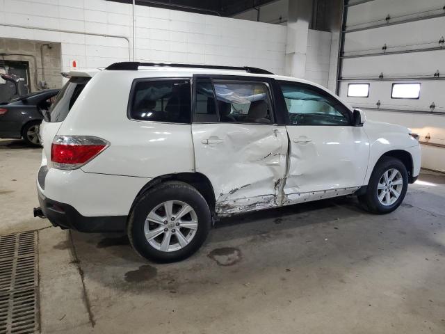 5TDBK3EH8DS214367 - 2013 TOYOTA HIGHLANDER BASE Белый фото 3