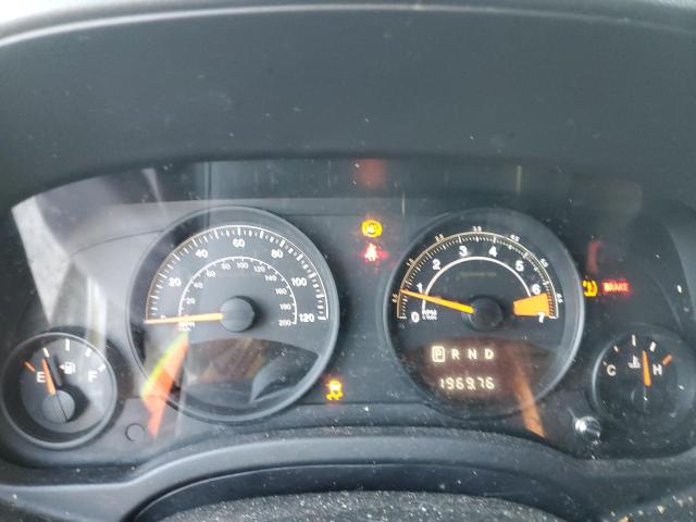 1C4NJCBA0GD665011 - 2016 JEEP COMPASS SPORT Silber Foto 9