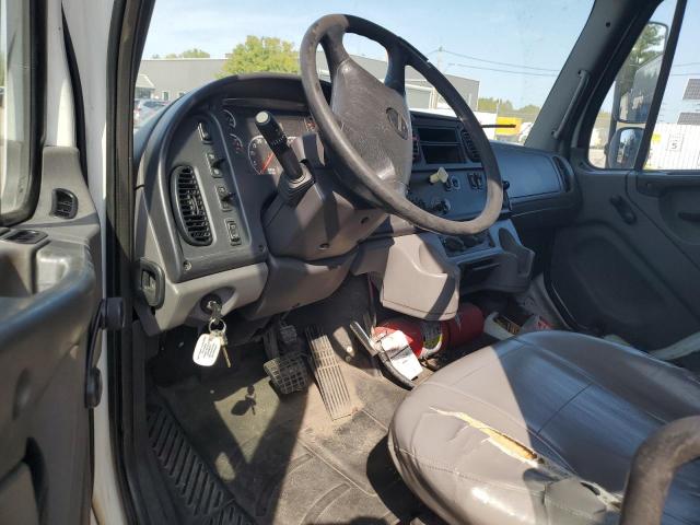 1FVACWDT2CHBR6068 - 2012 FREIGHTLINER M2 106 MEDIUM DUTY WHITE photo 8