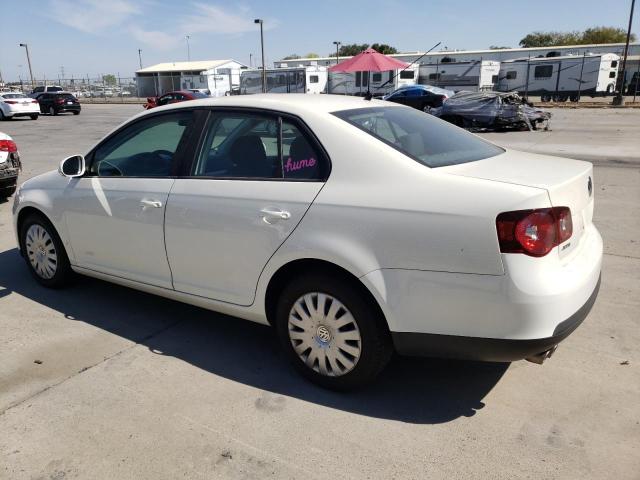 3VWJZ71K18M138476 - 2008 VOLKSWAGEN JETTA S WHITE photo 2